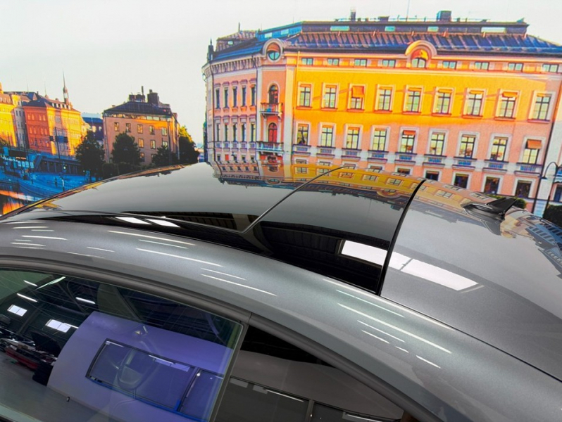 フォルクスワーゲン ザ・ビートル 2.0Rライン マイスター　黒革/エアサス/シートヒーター/禁煙 中古車