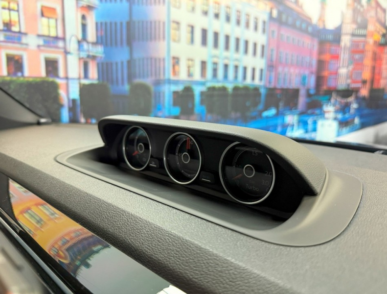 フォルクスワーゲン ザ・ビートル 2.0Rライン マイスター　黒革/エアサス/シートヒーター/禁煙 中古車