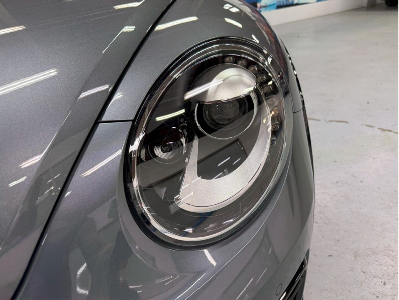 フォルクスワーゲン ザ・ビートル 2.0Rライン マイスター　黒革/エアサス/シートヒーター/禁煙 中古車