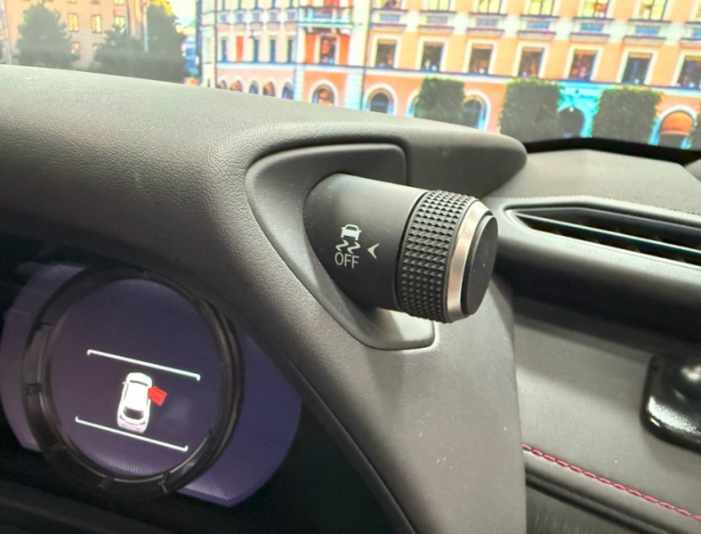 レクサス(US) その他 UX 　250h Fスポーツ 4WD　TRDエアロ/SR/赤革/禁煙車/HUD 中古車