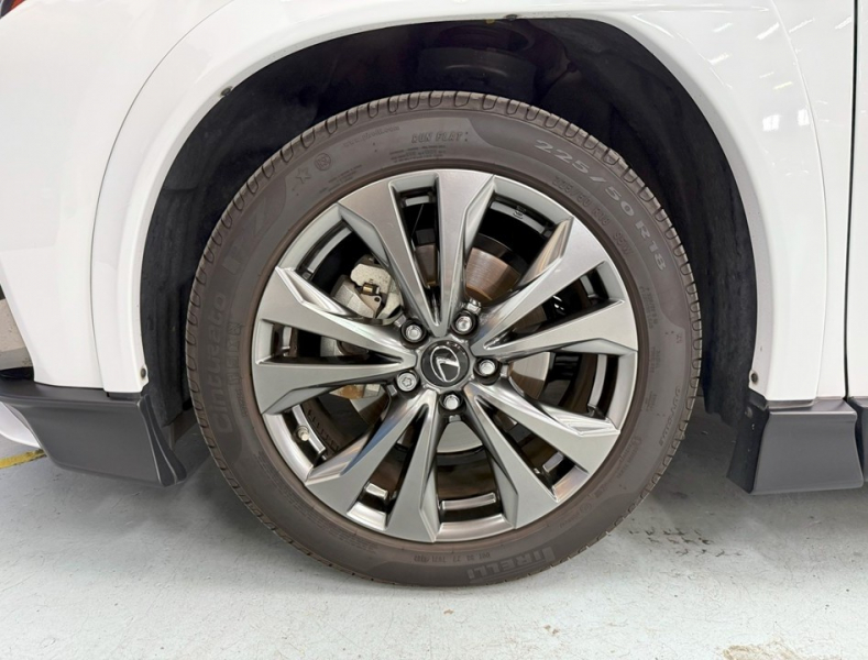 レクサス(US) その他 UX 　250h Fスポーツ 4WD　TRDエアロ/SR/赤革/禁煙車/HUD 中古車