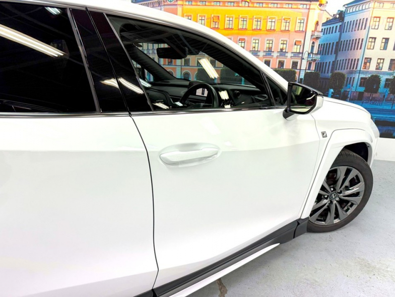 レクサス(US) その他 UX 　250h Fスポーツ 4WD　TRDエアロ/SR/赤革/禁煙車/HUD 中古車