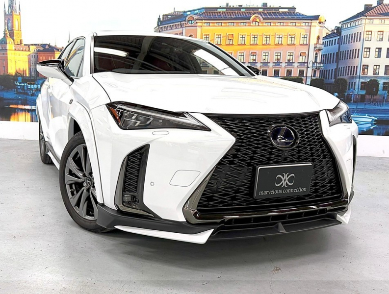 レクサス(US) その他 UX 　250h Fスポーツ 4WD　TRDエアロ/SR/赤革/禁煙車/HUD 中古車