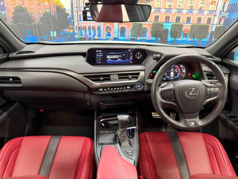レクサス(US) その他 UX 　250h Fスポーツ 4WD　TRDエアロ/SR/赤革/禁煙車/HUD 中古車