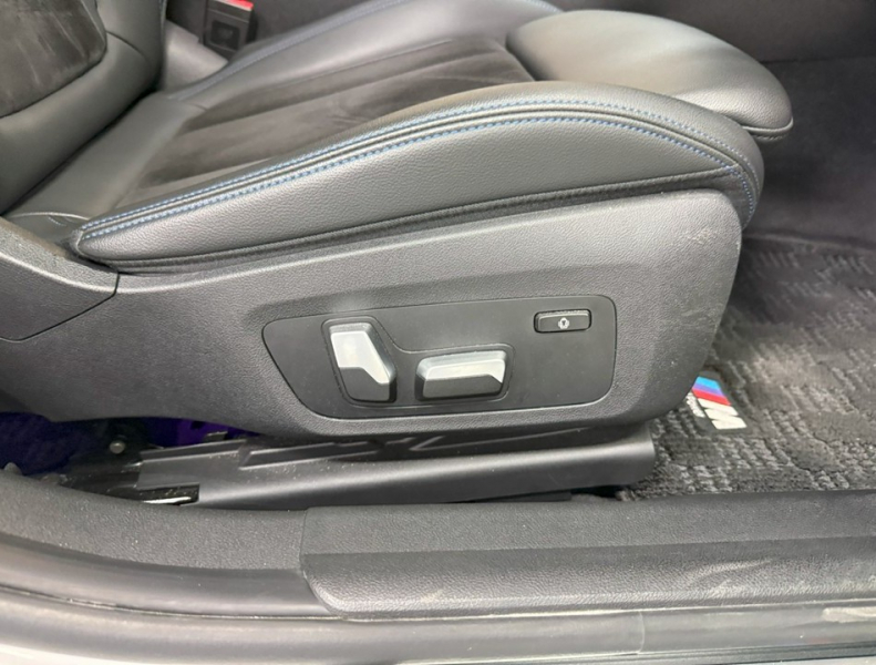 BMW 3シリーズ 320iツーリングMスポーツ　全周囲カメラ/純正18AW/LED/ACC/カープレイ 中古車