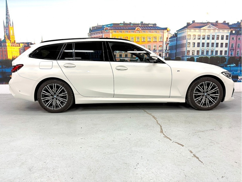 BMW 3シリーズ 320iツーリングMスポーツ　全周囲カメラ/純正18AW/LED/ACC/カープレイ 中古車