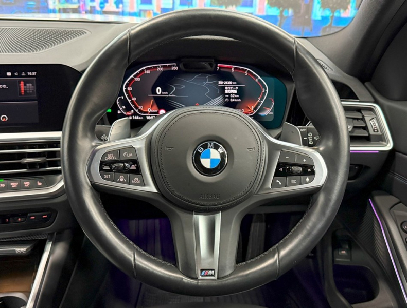 BMW 3シリーズ 320iツーリングMスポーツ　全周囲カメラ/純正18AW/LED/ACC/カープレイ 中古車