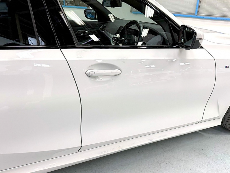 BMW 3シリーズ 320iツーリングMスポーツ　全周囲カメラ/純正18AW/LED/ACC/カープレイ 中古車