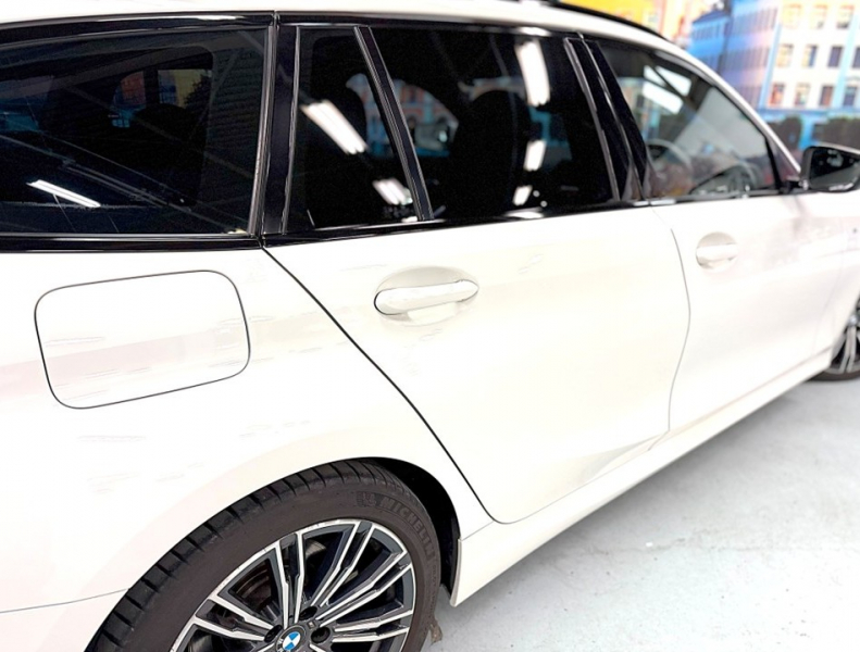 BMW 3シリーズ 320iツーリングMスポーツ　全周囲カメラ/純正18AW/LED/ACC/カープレイ 中古車