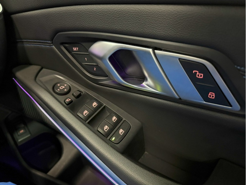 BMW 3シリーズ 320iツーリングMスポーツ　全周囲カメラ/純正18AW/LED/ACC/カープレイ 中古車