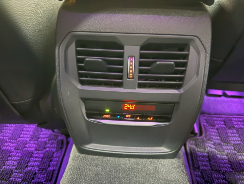 BMW 3シリーズ 320iツーリングMスポーツ　全周囲カメラ/純正18AW/LED/ACC/カープレイ 中古車