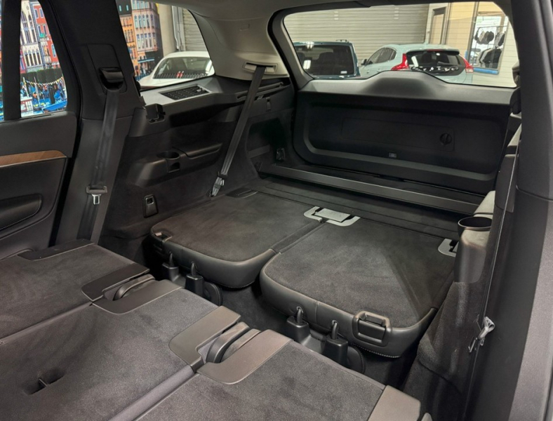 ボルボ XC90 T6 AWD インスクリプション 4WD 運転支援/SR/黒革/ACC/HUD/エアサス/禁煙車 中古車
