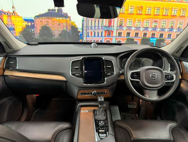 ボルボ XC90 T6 AWD インスクリプション 4WD 運転支援/SR/黒革/ACC/HUD/エアサス/禁煙車 中古車