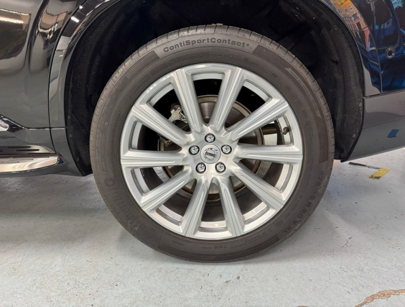 ボルボ XC90 T6 AWD インスクリプション 4WD 運転支援/SR/黒革/ACC/HUD/エアサス/禁煙車 中古車