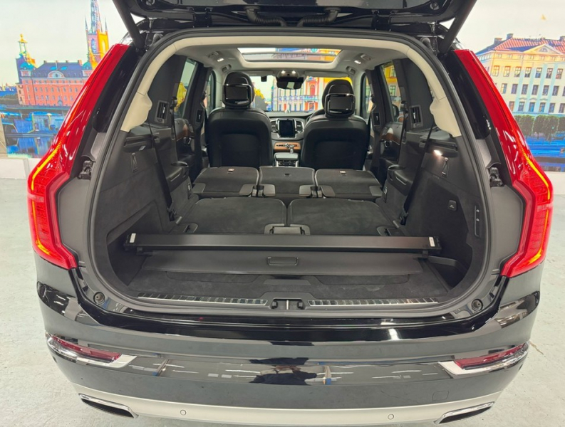 ボルボ XC90 T6 AWD インスクリプション 4WD 運転支援/SR/黒革/ACC/HUD/エアサス/禁煙車 中古車