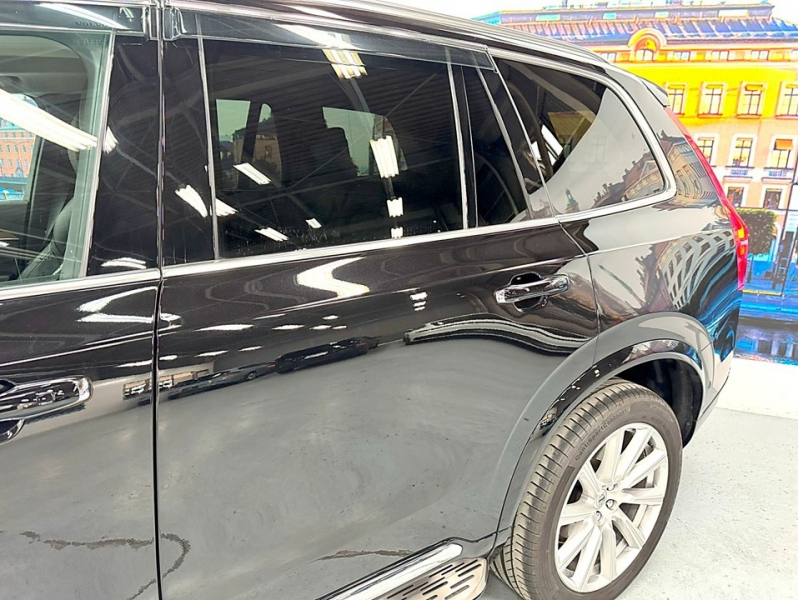 ボルボ XC90 T6 AWD インスクリプション 4WD 運転支援/SR/黒革/ACC/HUD/エアサス/禁煙車 中古車
