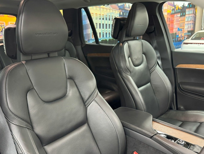 ボルボ XC90 T6 AWD インスクリプション 4WD 運転支援/SR/黒革/ACC/HUD/エアサス/禁煙車 中古車