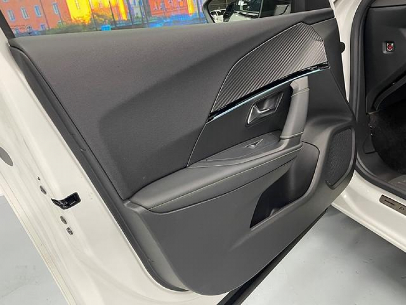 プジョー 2008 GTライン　LED/半革/ACC/禁煙車/リアカメラ/ETC/ 中古車