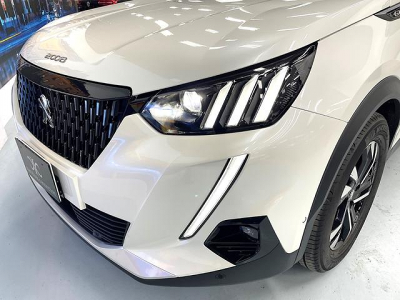 プジョー 2008 GTライン　LED/半革/ACC/禁煙車/リアカメラ/ETC/ 中古車