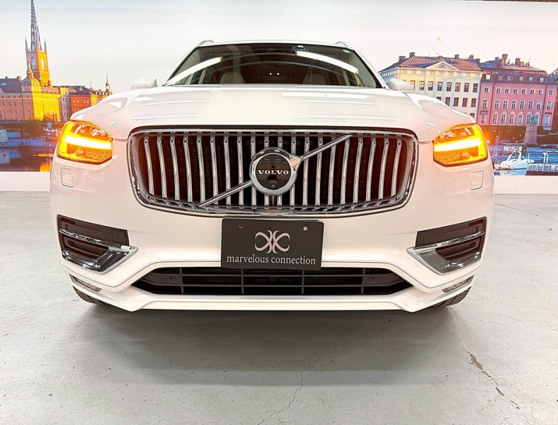 ボルボ XC90 D5 AWD インスクリプション 4WD　ハーマン/運転支援/白革/ACC/HUD/後期/禁煙 中古車