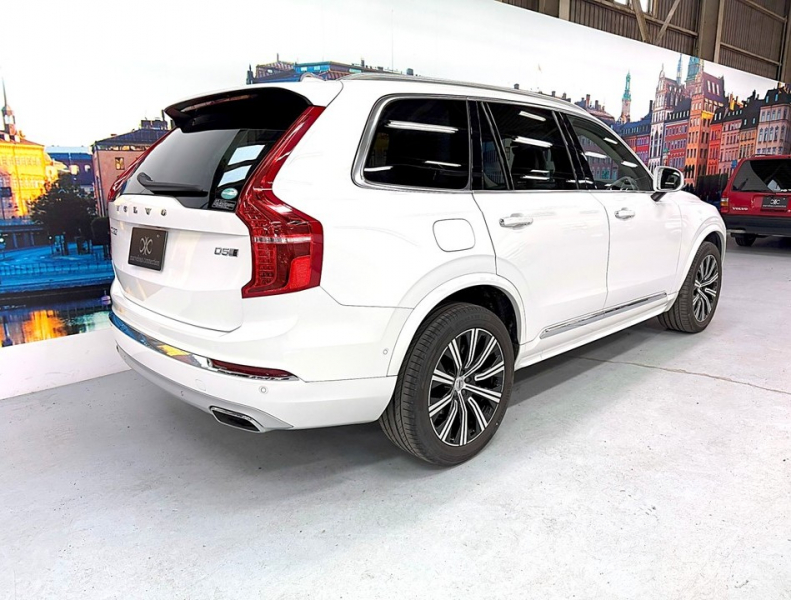 ボルボ XC90 D5 AWD インスクリプション 4WD　ハーマン/運転支援/白革/ACC/HUD/後期/禁煙 中古車