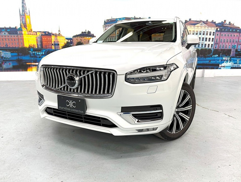 ボルボ XC90 D5 AWD インスクリプション 4WD　ハーマン/運転支援/白革/ACC/HUD/後期/禁煙 中古車