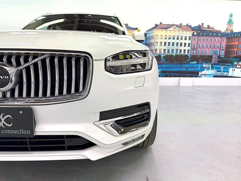 ボルボ XC90 D5 AWD インスクリプション 4WD　ハーマン/運転支援/白革/ACC/HUD/後期/禁煙 中古車
