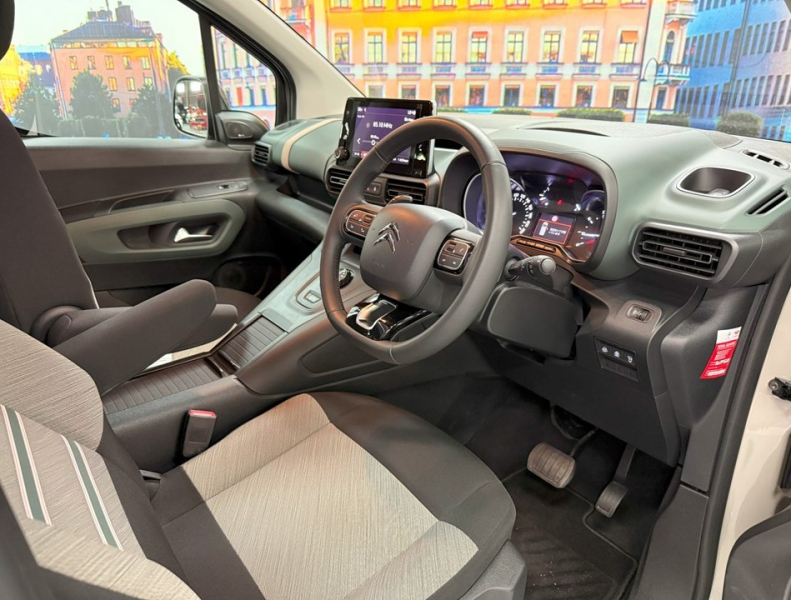 シトロエン ベルランゴ シャインXTRパック　ディーゼルターボ/禁煙車/ACC/衝突軽減/AW 中古車