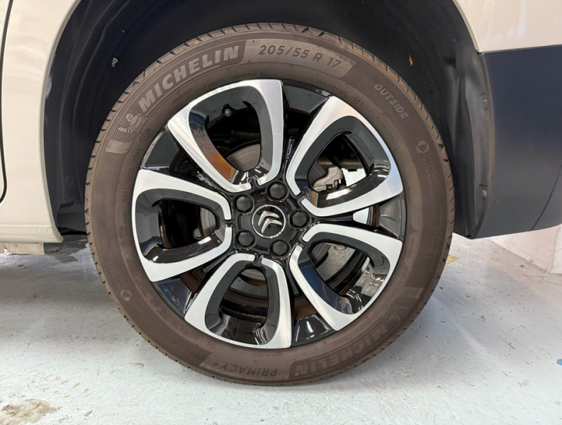 シトロエン ベルランゴ シャインXTRパック　ディーゼルターボ/禁煙車/ACC/衝突軽減/AW 中古車