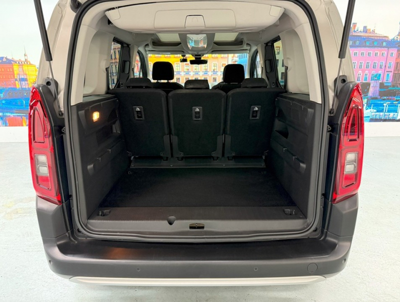 シトロエン ベルランゴ シャインXTRパック　ディーゼルターボ/禁煙車/ACC/衝突軽減/AW 中古車