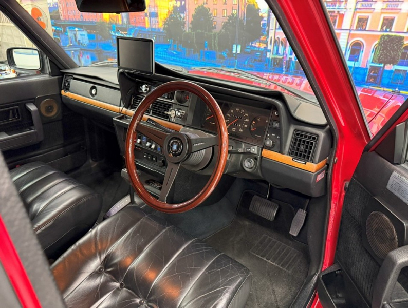 ボルボ 240 240エステート クラシック　コロナAW/黒革/ETC/ナビ/クラシック/禁煙 中古車