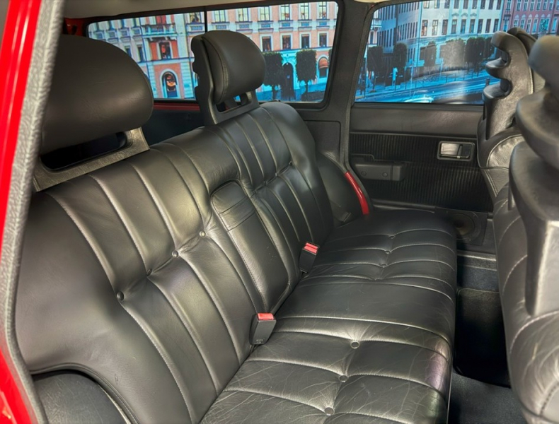 ボルボ 240 240エステート クラシック　コロナAW/黒革/ETC/ナビ/クラシック/禁煙 中古車