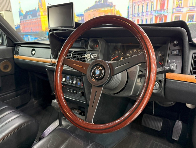 ボルボ 240 240エステート クラシック　コロナAW/黒革/ETC/ナビ/クラシック/禁煙 中古車