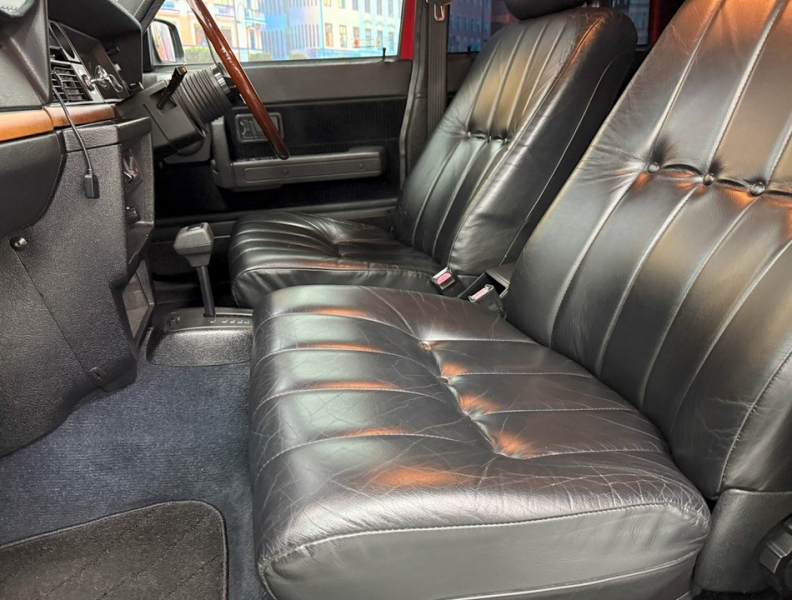 ボルボ 240 240エステート クラシック　コロナAW/黒革/ETC/ナビ/クラシック/禁煙 中古車