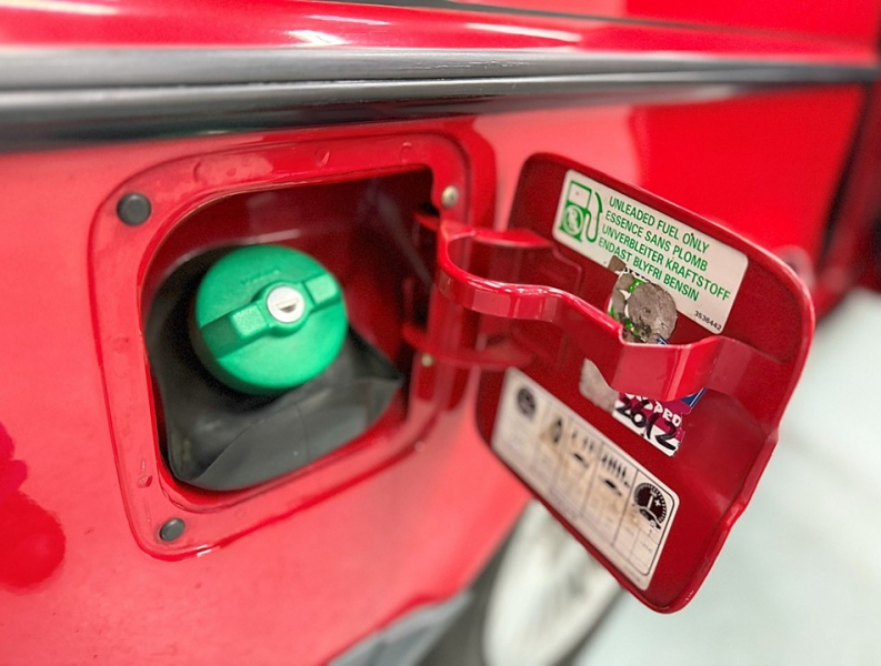 ボルボ 240 240エステート クラシック　コロナAW/黒革/ETC/ナビ/クラシック/禁煙 中古車