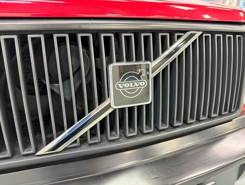 ボルボ 240 240エステート クラシック　コロナAW/黒革/ETC/ナビ/クラシック/禁煙 中古車