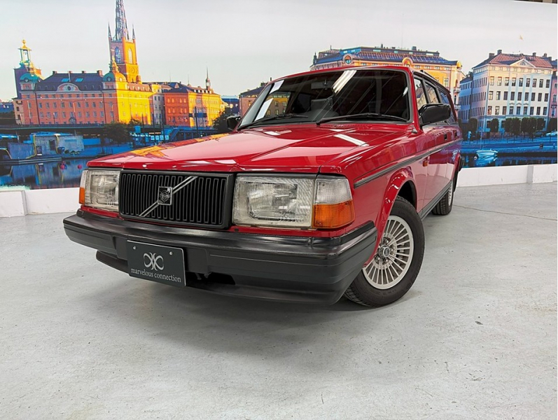 ボルボ 240 240エステート クラシック　コロナAW/黒革/ETC/ナビ/クラシック/禁煙 中古車