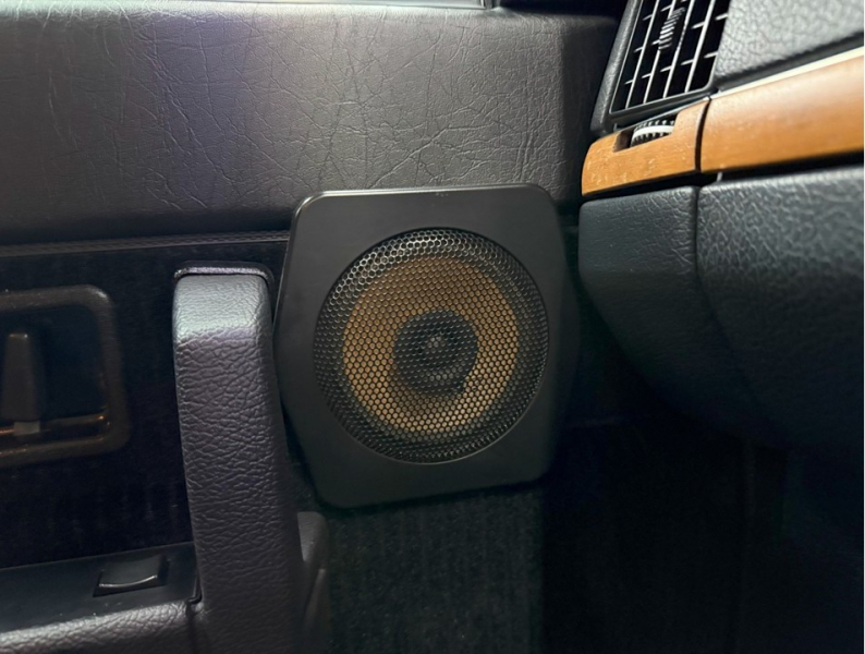 ボルボ 240 240エステート クラシック　コロナAW/黒革/ETC/ナビ/クラシック/禁煙 中古車