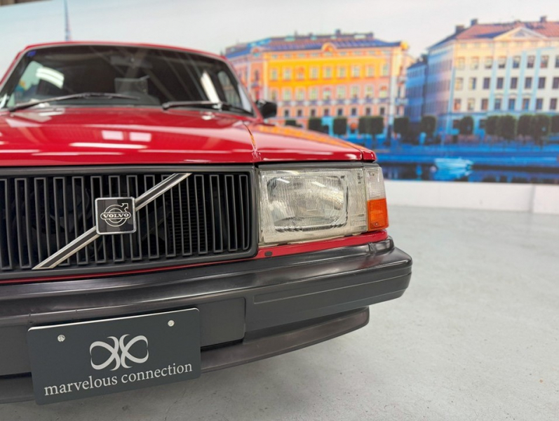 ボルボ 240 240エステート クラシック　コロナAW/黒革/ETC/ナビ/クラシック/禁煙 中古車