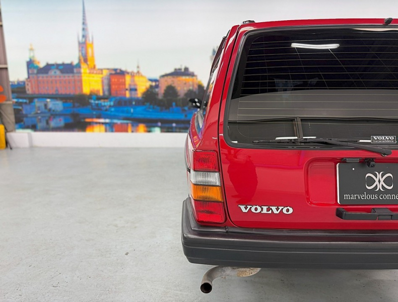 ボルボ 240 240エステート クラシック　コロナAW/黒革/ETC/ナビ/クラシック/禁煙 中古車