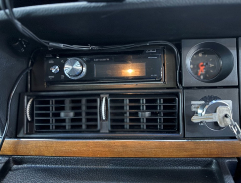 ボルボ 240 240エステート クラシック　コロナAW/黒革/ETC/ナビ/クラシック/禁煙 中古車