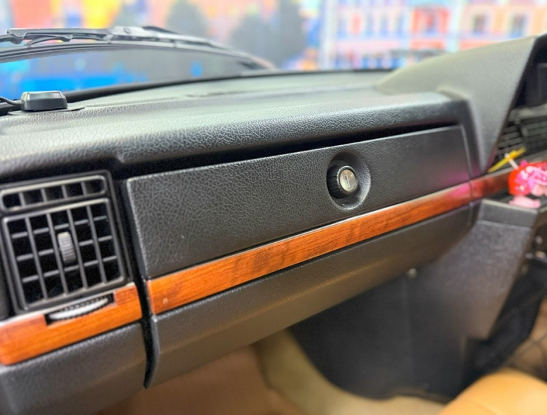 ボルボ 240 240エステート クラシック コロナAW/ルーフレール/禁煙/JBLスピーカー 中古車