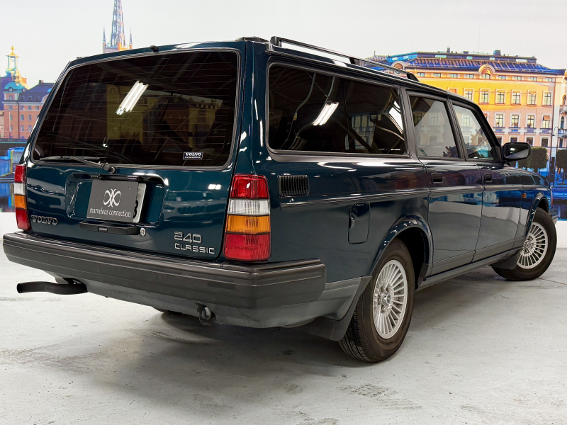 ボルボ 240 240エステート クラシック　コロナAW/ルーフレール/禁煙/JBLスピーカー 中古車