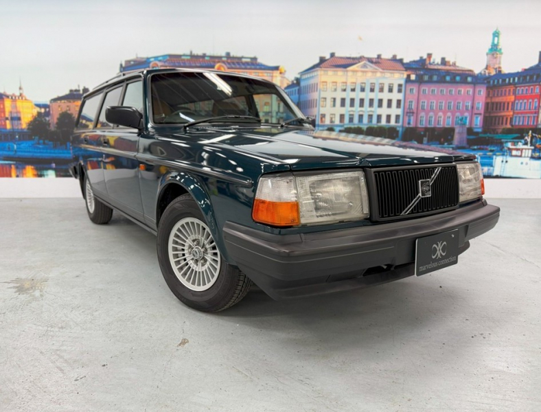 ボルボ 240 240エステート クラシック コロナAW/ルーフレール/禁煙/JBLスピーカー 中古車