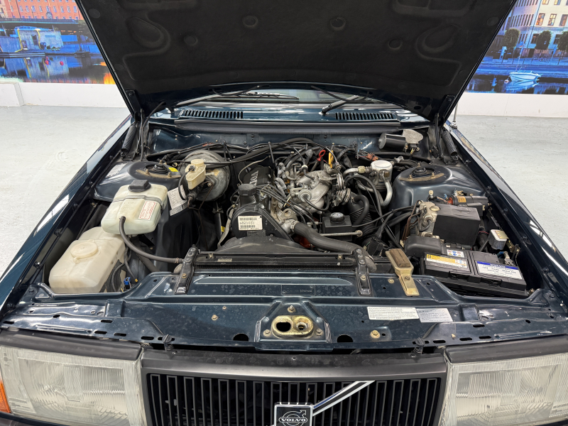 ボルボ 240 240エステート クラシック　コロナAW/ルーフレール/禁煙/JBLスピーカー 中古車