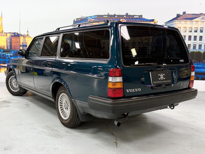 ボルボ 240 240エステート クラシック　コロナAW/ルーフレール/禁煙/JBLスピーカー 中古車