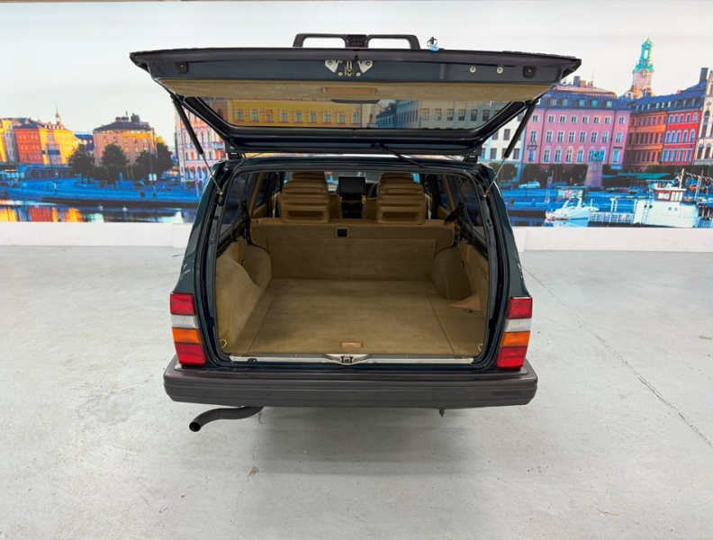 ボルボ 240 240エステート クラシック コロナAW/ルーフレール/禁煙/JBLスピーカー 中古車