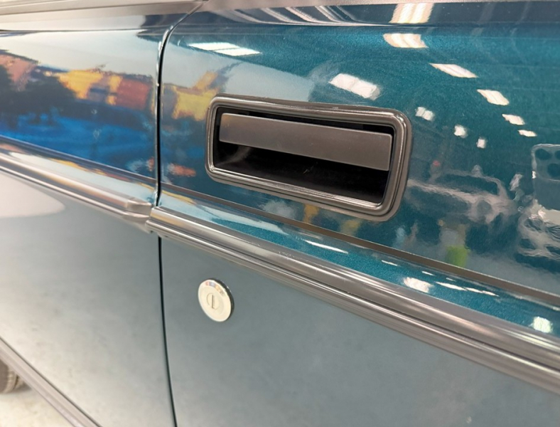 ボルボ 240 240エステート クラシック コロナAW/ルーフレール/禁煙/JBLスピーカー 中古車
