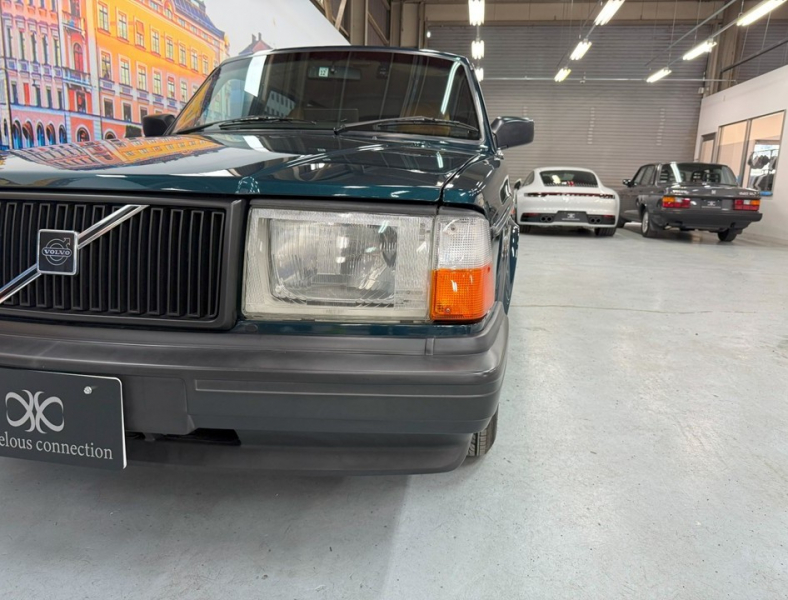 ボルボ 240 240エステート クラシック コロナAW/ルーフレール/禁煙/JBLスピーカー 中古車