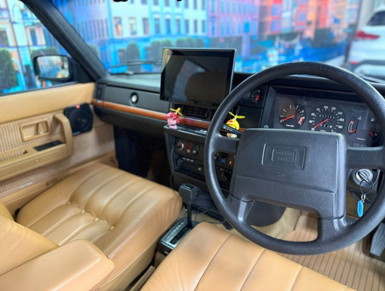 ボルボ 240 240エステート クラシック コロナAW/ルーフレール/禁煙/JBLスピーカー 中古車